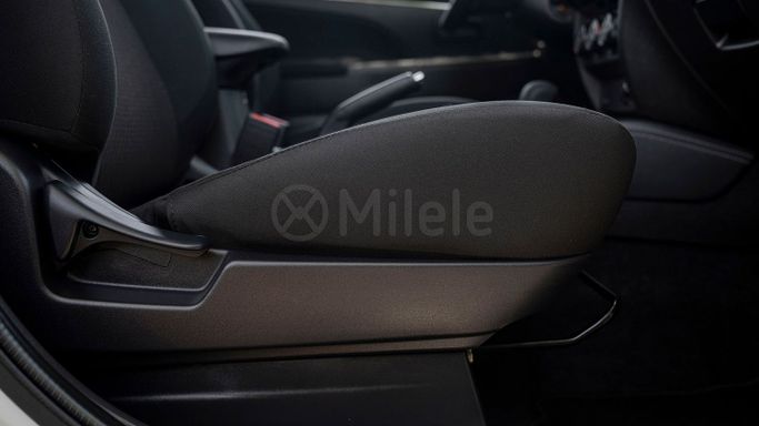 Новый Mitsubishi ASX I Рестайлинг 3, 2.0 л, 2024 в Дубае от Milele Белый цвет. Other | AUTO.AE