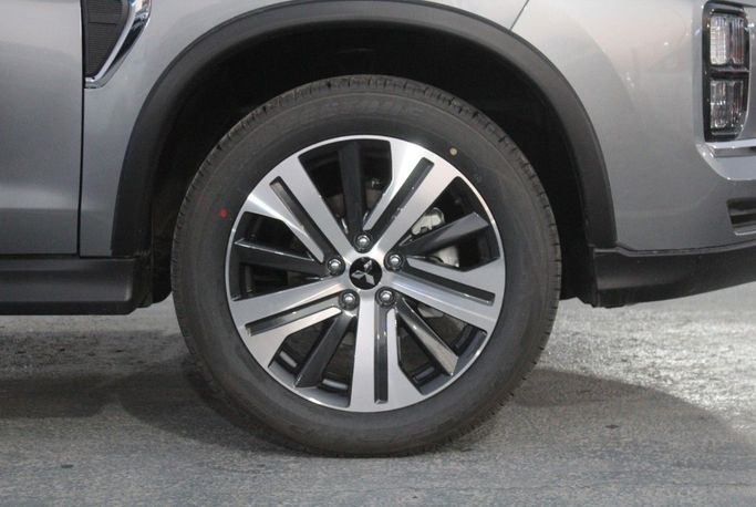 Новый Mitsubishi ASX I Рестайлинг 3, 2.0 л, 2023 в Дубае от Titanum Cars Серый цвет. Other | AUTO.AE