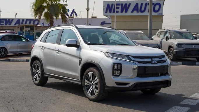 Новый Mitsubishi ASX I Рестайлинг 3, 2.0 л, 2025 в Дубае от NEW AUTO FZCO Серебристый цвет. GCC | AUTO.AE