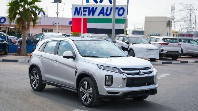 Новый Mitsubishi ASX I Рестайлинг 3, 2.0 л, 2026 в Дубае от NEW AUTO FZCO Серебристый цвет. GCC | AUTO.AE