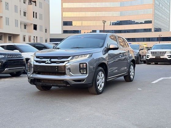 Подержанный Mitsubishi ASX I Рестайлинг 3, 2.0 л, 2022 в Дубае от DEVA CARS Серый цвет. GCC | AUTO.AE