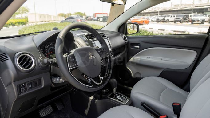 Новый Mitsubishi Attrage I Рестайлинг, 1.2 л, 2024 в Дубае от Milele Серебристый цвет. Other | AUTO.AE