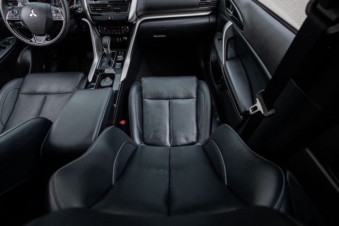 Used Mitsubishi Eclipse Cross I Facelift, 1.5 l, 2025 in Dubai by Linda Cars, Black color. GCC Specs | AUTO.AE
