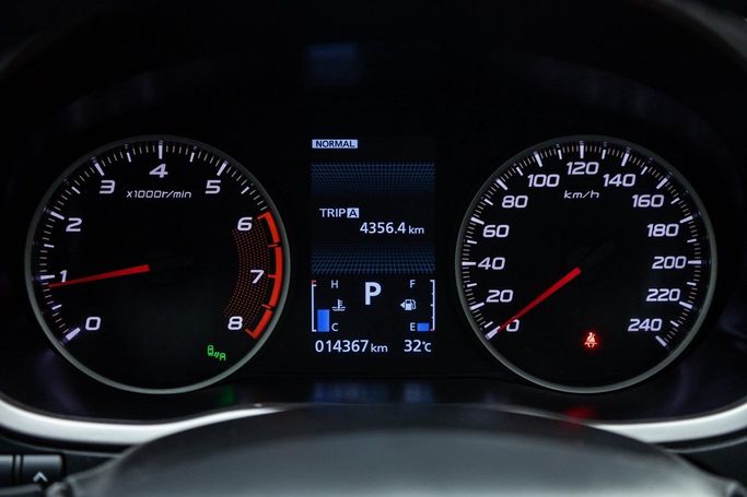 Used Mitsubishi Eclipse Cross I Facelift, 1.5 l, 2025 in Dubai by Linda Cars, Black color. GCC Specs | AUTO.AE