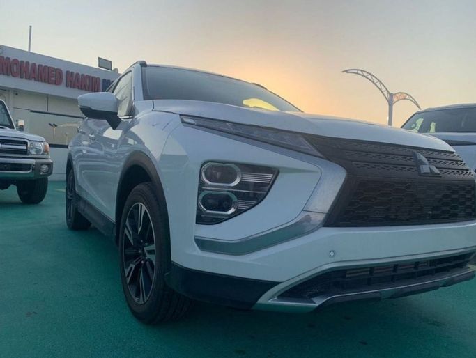 New Mitsubishi Eclipse Cross I Facelift, 1.5 l, 2023 in Dubai by Mohamed Hakim Motors, Silver color. Other | AUTO.AE