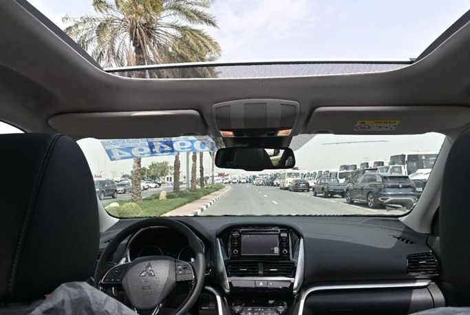 Новый Mitsubishi Eclipse Cross I Рестайлинг, 1.5 л, 2024 в Дубае от Mohamed Hakim Motors Красный цвет. Other | AUTO.AE