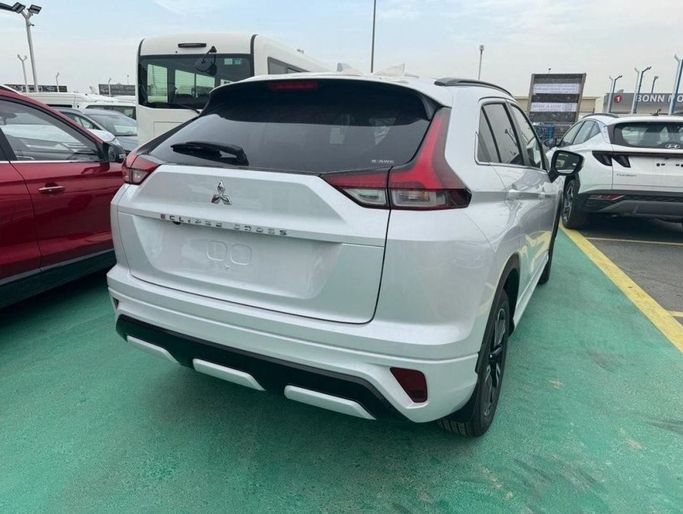 New Mitsubishi Eclipse Cross I Facelift, 1.5 l, 2024 in Dubai by Mohamed Hakim Motors, White color. Other | AUTO.AE