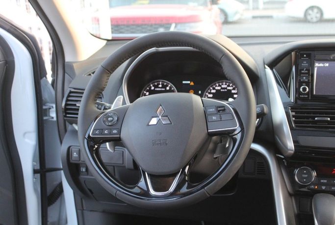 Новый Mitsubishi Eclipse Cross I Рестайлинг, 1.5 л, 2023 в Дубае от Titanum Cars Белый цвет. Other | AUTO.AE