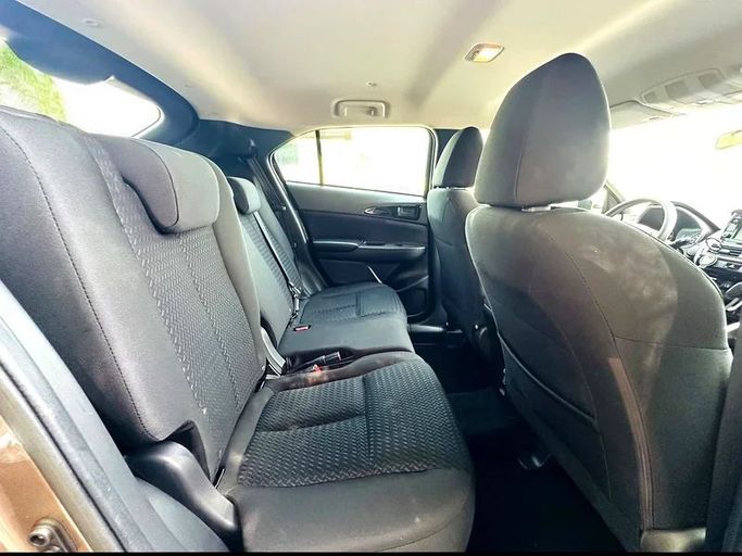 Подержанный Mitsubishi Eclipse Cross I, 1.5 л, 2019 в Дубае от Andaleeb Cars Коричневый цвет. GCC | AUTO.AE