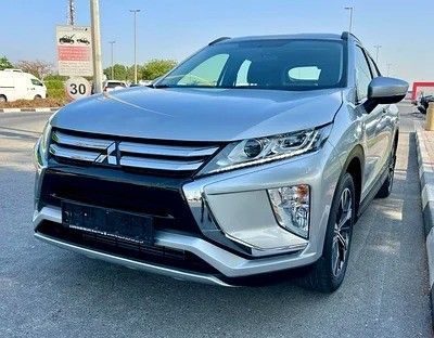 Подержанный Mitsubishi Eclipse Cross I, 1.5 л, 2018 в Дубае от Designo Cars Trading Серебристый цвет. GCC | AUTO.AE