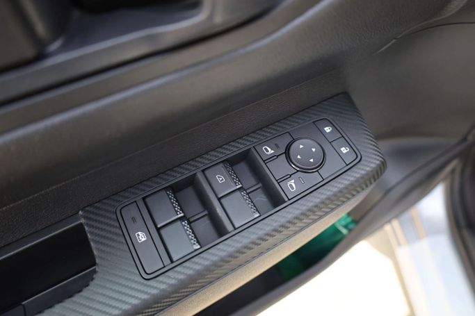 New Mitsubishi L200 V Facelift, 2.4 l, 2025 in Dubai by JES Motors, Silver color.  | AUTO.AE