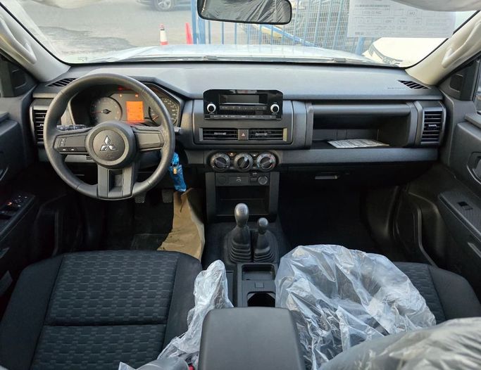 Новый Mitsubishi L200 VI, 2.4 л, 2025 в Дубае от Mohamed Hakim Motors Черный цвет. Other | AUTO.AE