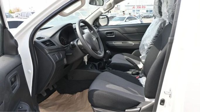 New Mitsubishi L200 V Facelift, 2.5 l, 2024 in Dubai by Mohamed Hakim Motors, White color. GCC Specs | AUTO.AE