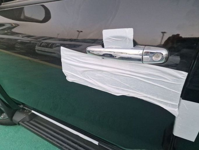 New Mitsubishi L200 V Facelift, 2.4 l, 2023 in Dubai by Mohamed Hakim Motors, Black color. Other | AUTO.AE