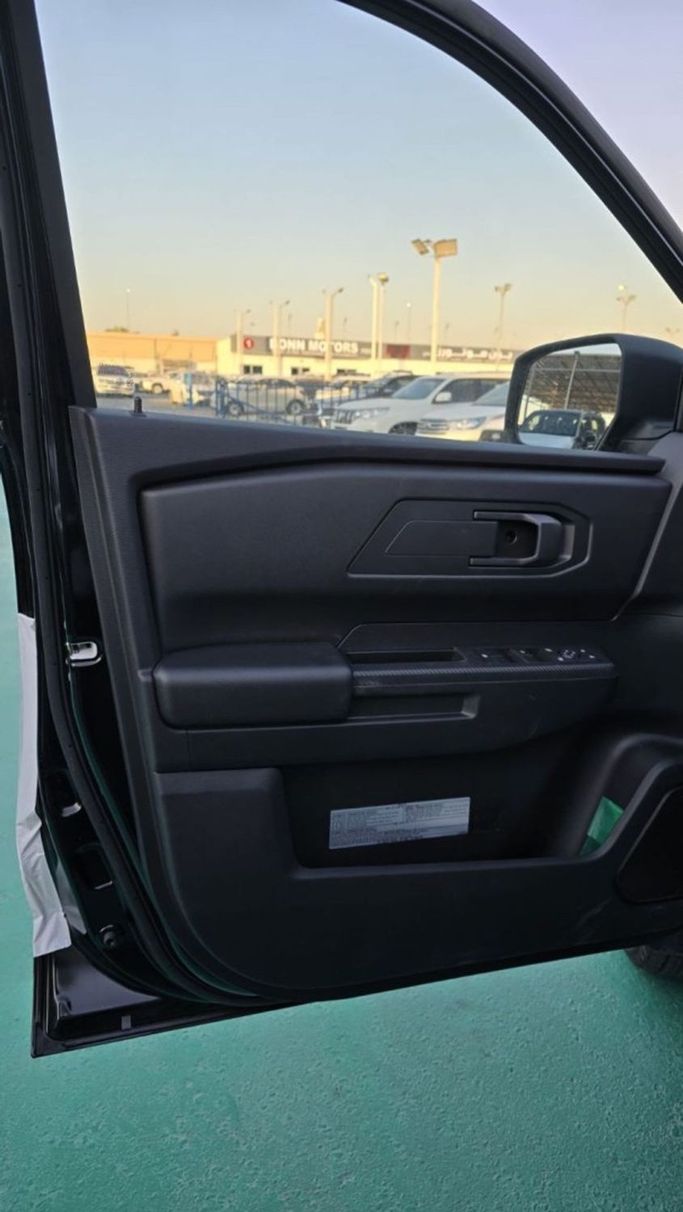 New Mitsubishi L200 V Facelift, 2.4 l, 2025 in Dubai by Mohamed Hakim Motors, Black color. Other | AUTO.AE