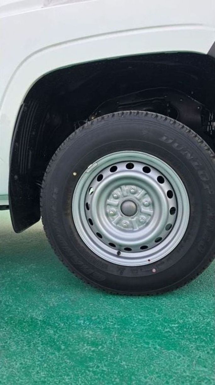 New Mitsubishi L200 V Facelift, 2.4 l, 2025 in Dubai by Mohamed Hakim Motors, White color. GCC Specs | AUTO.AE