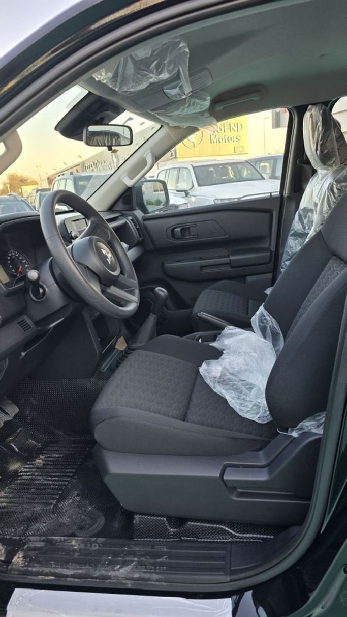 Новый Mitsubishi L200 V Рестайлинг, 2.4 л, 2025 в Дубае от Mohamed Hakim Motors Черный цвет. Other | AUTO.AE