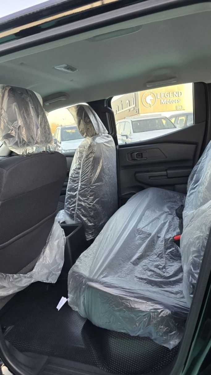 Новый Mitsubishi L200 V Рестайлинг, 2.4 л, 2025 в Дубае от Mohamed Hakim Motors Черный цвет. Other | AUTO.AE