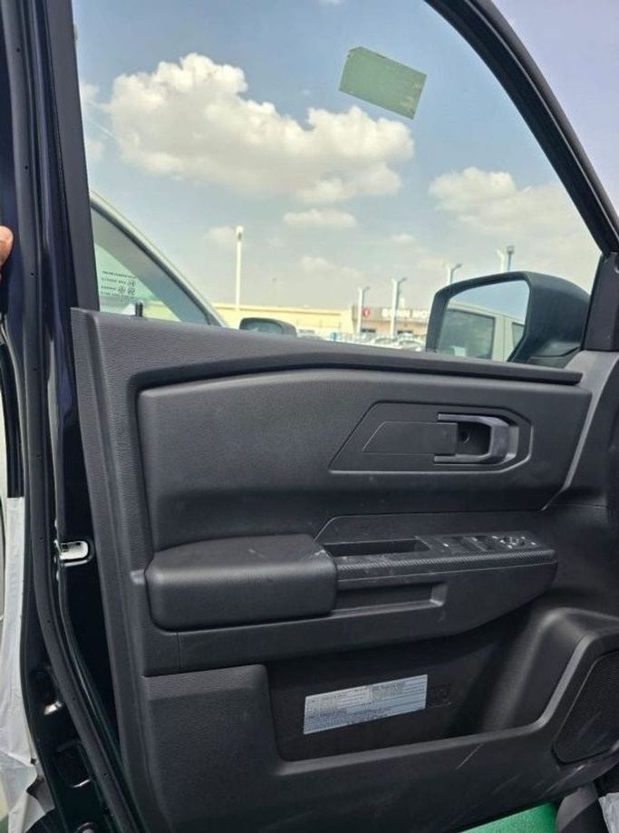 New Mitsubishi L200 V Facelift, 2.4 l, 2024 in Dubai by Mohamed Hakim Motors, Black color. Other | AUTO.AE