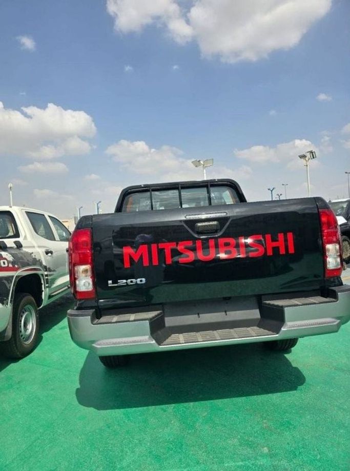 New Mitsubishi L200 V Facelift, 2.4 l, 2024 in Dubai by Mohamed Hakim Motors, Black color. Other | AUTO.AE