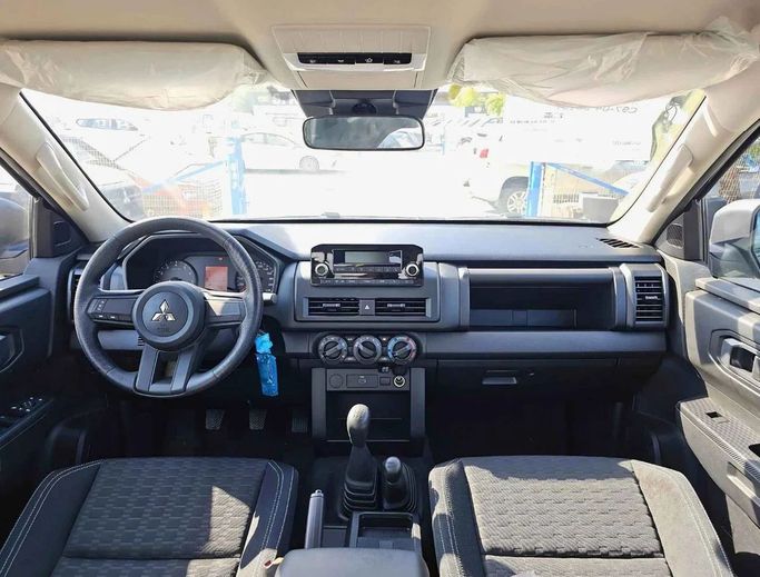 Новый Mitsubishi L200 VI, 2.4 л, 2024 в Дубае от SK Motors Серый цвет. GCC | AUTO.AE