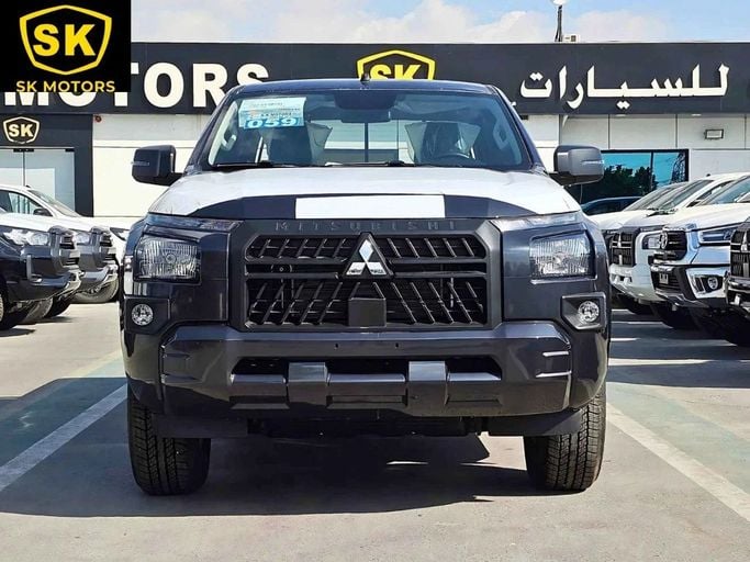 Новый Mitsubishi L200 VI, 2.4 л, 2024 в Дубае от SK Motors Серый цвет. GCC | AUTO.AE