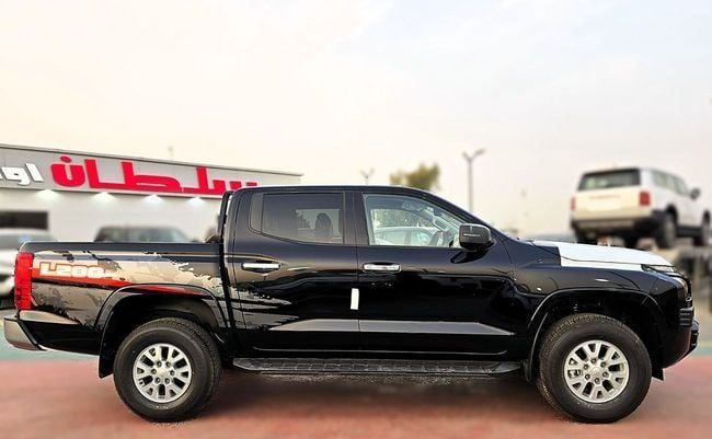 New Mitsubishi L200 VI, 2.4 l, 2025 in Dubai by Soltan Auto, Black color. Other | AUTO.AE