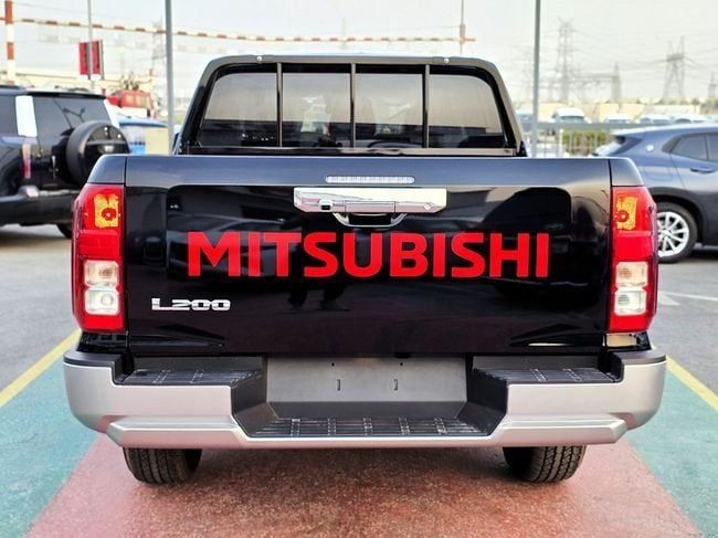 New Mitsubishi L200 VI, 2.4 l, 2025 in Dubai by Soltan Auto, Black color. Other | AUTO.AE