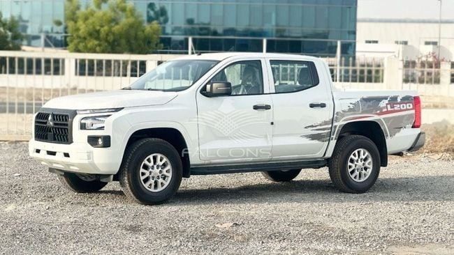 Новый Mitsubishi L200 V Рестайлинг, 2.4 л, 2024 в Дубае от Falcons GT Motors FZCO Белый цвет. GCC | AUTO.AE