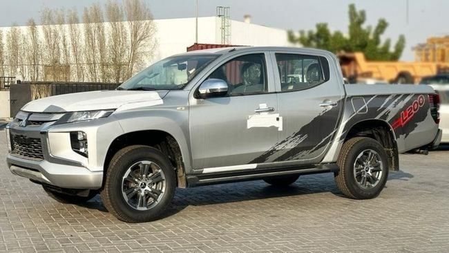 Новый Mitsubishi L200 V Рестайлинг, 2.4 л, 2023 в Дубае от Falcons GT Motors FZCO Серебристый цвет. Other | AUTO.AE