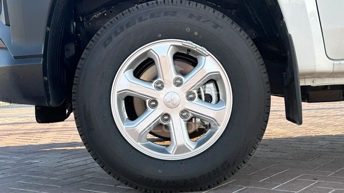 Новый Mitsubishi L200 VI, 2.4 л, 2023 в Дубае от Falcons GT Motors FZCO Белый цвет. Other | AUTO.AE