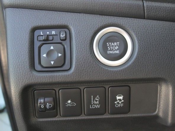 Новый Mitsubishi L200 V Рестайлинг, 2.4 л, 2023 в Дубае от Titanum Cars Белый цвет. Other | AUTO.AE