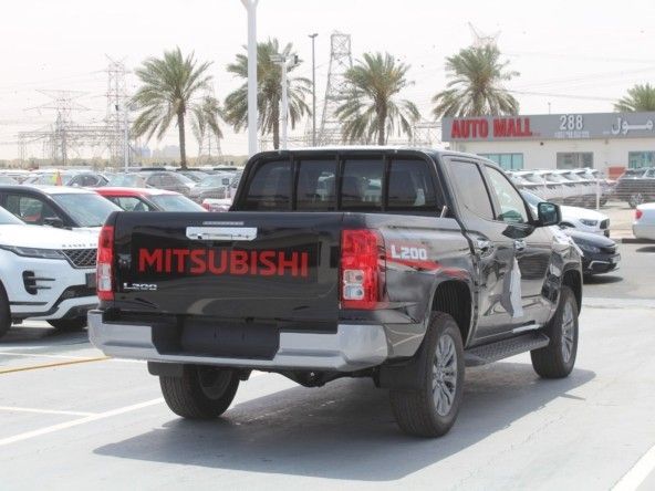 Новый Mitsubishi L200 VI, 2.4 л, 2024 в Дубае от Titanum Cars Черный цвет. Other | AUTO.AE