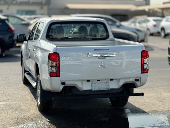Новый Mitsubishi L200 V Рестайлинг, 2.4 л, 2022 в Дубае от Titanum Cars Белый цвет. Other | AUTO.AE