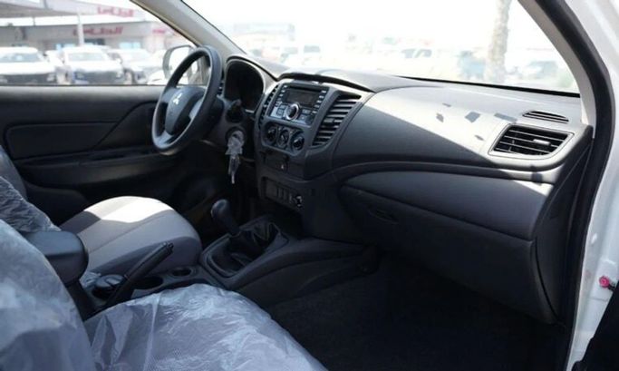 Новый Mitsubishi L200 V Рестайлинг, 2.4 л, 2023 в Дубае от World Center Motors FZE Белый цвет. Other | AUTO.AE