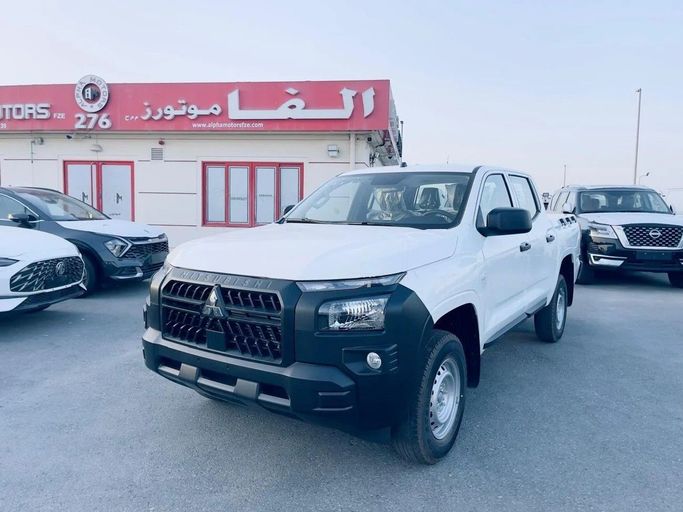 جديدة Mitsubishi L200 سادساً, 2.4 l, 2025 في في دبي من ALPHA MOTORS FZE، اللون أبيض. أخرى | AUTO.AE