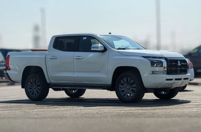 جديدة Mitsubishi L200 سادساً, 2.4 l, 2025 في في دبي من ZOHAAN MOTORS FZCO، اللون أبيض. مواصفات الخليج | AUTO.AE | إعلان #241017