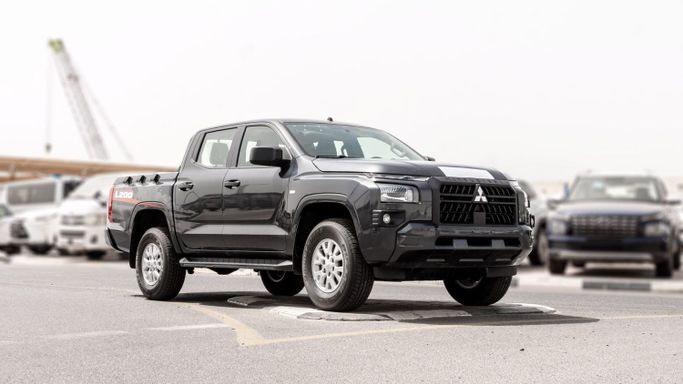 Новый Mitsubishi L200 V Рестайлинг, 2.4 л, 2026 в Дубае от CGM Auto Серый цвет.  | AUTO.AE | Объявление #254574