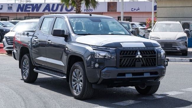 جديدة ⁦Mitsubishi L200 سادساً، 2.4 l، 2026⁩ في في الإمارات, دبي من NEW AUTO FZCO، اللون رمادي. مواصفات الخليج | AUTO.AE | إعلان #288671