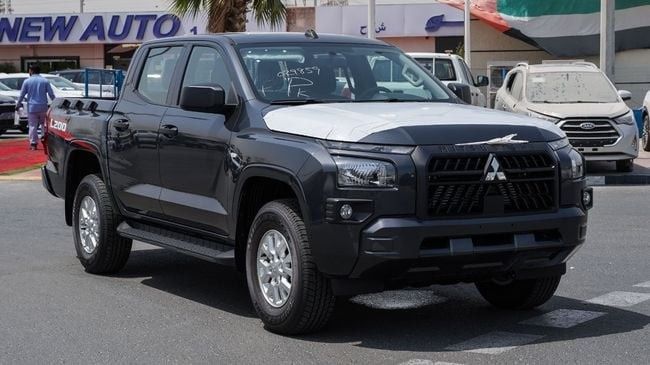 New ⁦Mitsubishi L200 VI, 2.4 l, 2026⁩ in UAE, Dubai by NEW AUTO FZCO, Grey color. GCC Specs | AUTO.AE | Listing #289163