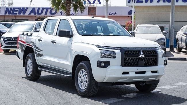New ⁦Mitsubishi L200 VI, 2.4 l, 2027⁩ in UAE, Dubai by NEW AUTO FZCO, White color. GCC Specs | AUTO.AE | Listing #289683