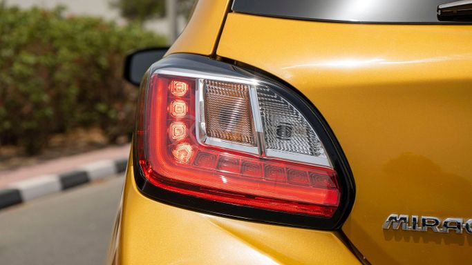 Подержанный Mitsubishi Mirage VI Рестайлинг 2, 1.2 л, 2024 в Дубае от Milele Желтый цвет. Other | AUTO.AE