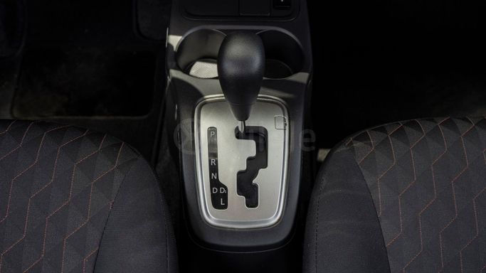 Подержанный Mitsubishi Mirage VI Рестайлинг 2, 1.2 л, 2024 в Дубае от Milele Желтый цвет. Other | AUTO.AE