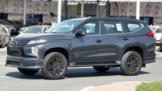 Новый Mitsubishi Montero Sport III Рестайлинг, 3.0 л, 2023 в Дубае от Falcons GT Motors FZCO Серый цвет. GCC | AUTO.AE