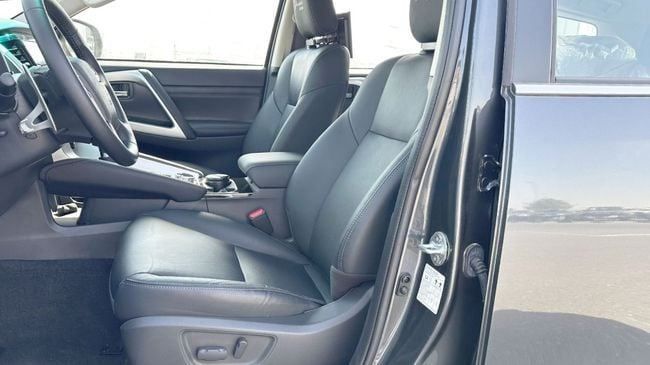 Новый Mitsubishi Montero Sport III Рестайлинг, 3.0 л, 2023 в Дубае от Falcons GT Motors FZCO Серый цвет. GCC | AUTO.AE