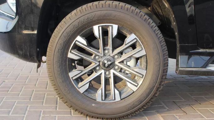 Новый Mitsubishi Montero Sport III Рестайлинг, 3.0 л, 2023 в Дубае от Falcons GT Motors FZCO Черный цвет. Other | AUTO.AE