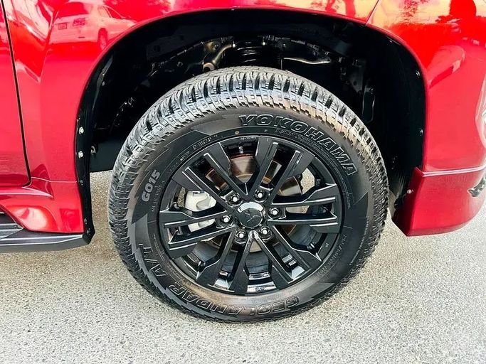 Подержанный Mitsubishi Montero Sport III Рестайлинг, 3.0 л, 2021 в Дубае от First Choice Motors Красный цвет. GCC | AUTO.AE