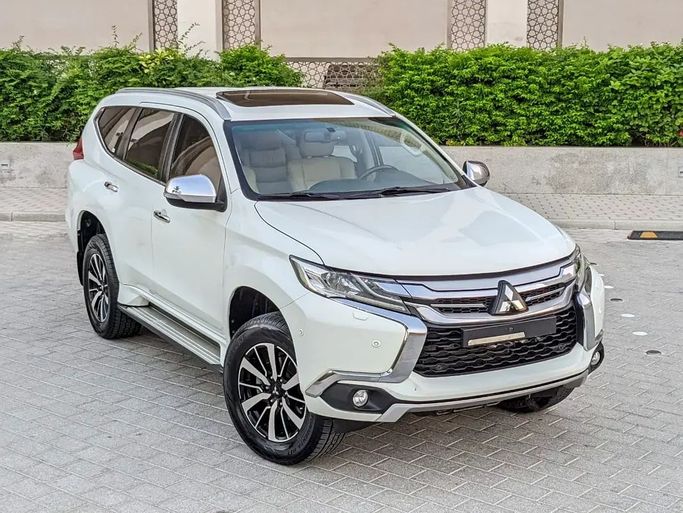 مستعملة Mitsubishi Montero Sport ثالثاً, 3.0 l, 2016 في في دبي من NEW ABU TAJ MOTORS، اللون أبيض. مواصفات الخليج | AUTO.AE