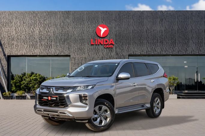Подержанный ⁦Mitsubishi Montero Sport III Рестайлинг, 3.0 л, 2025⁩ в ОАЭ, Дубай от Linda Cars Серебристый цвет. GCC | AUTO.AE | Объявление #290030