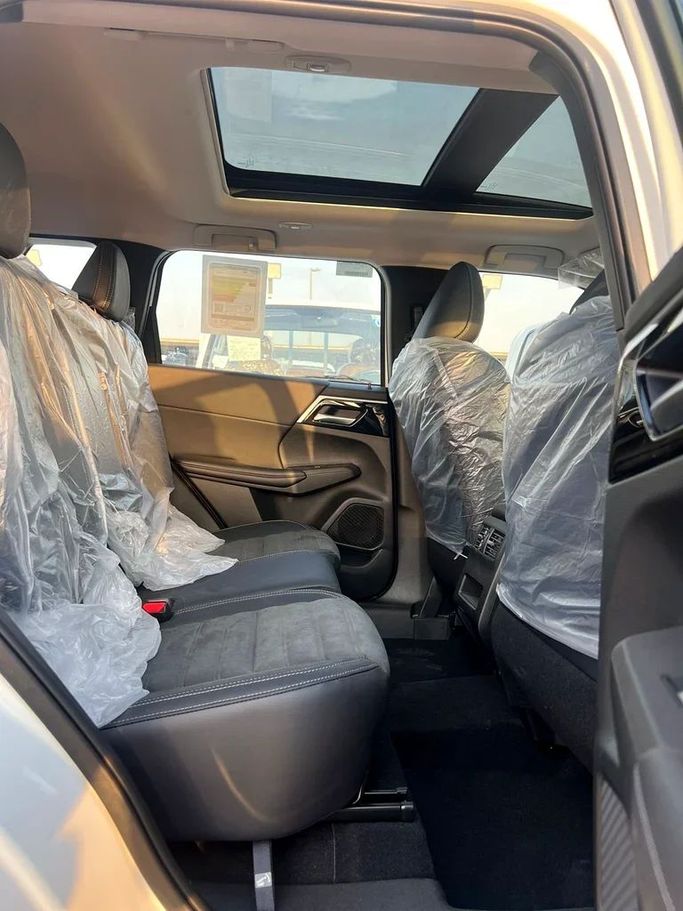 Новый Mitsubishi Outlander IV, 2.5 л, 2021 в Дубае от ANDIAMO MOTORS FZE Белый цвет. GCC | AUTO.AE